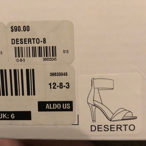 Color block heels - Picture 4 of 4